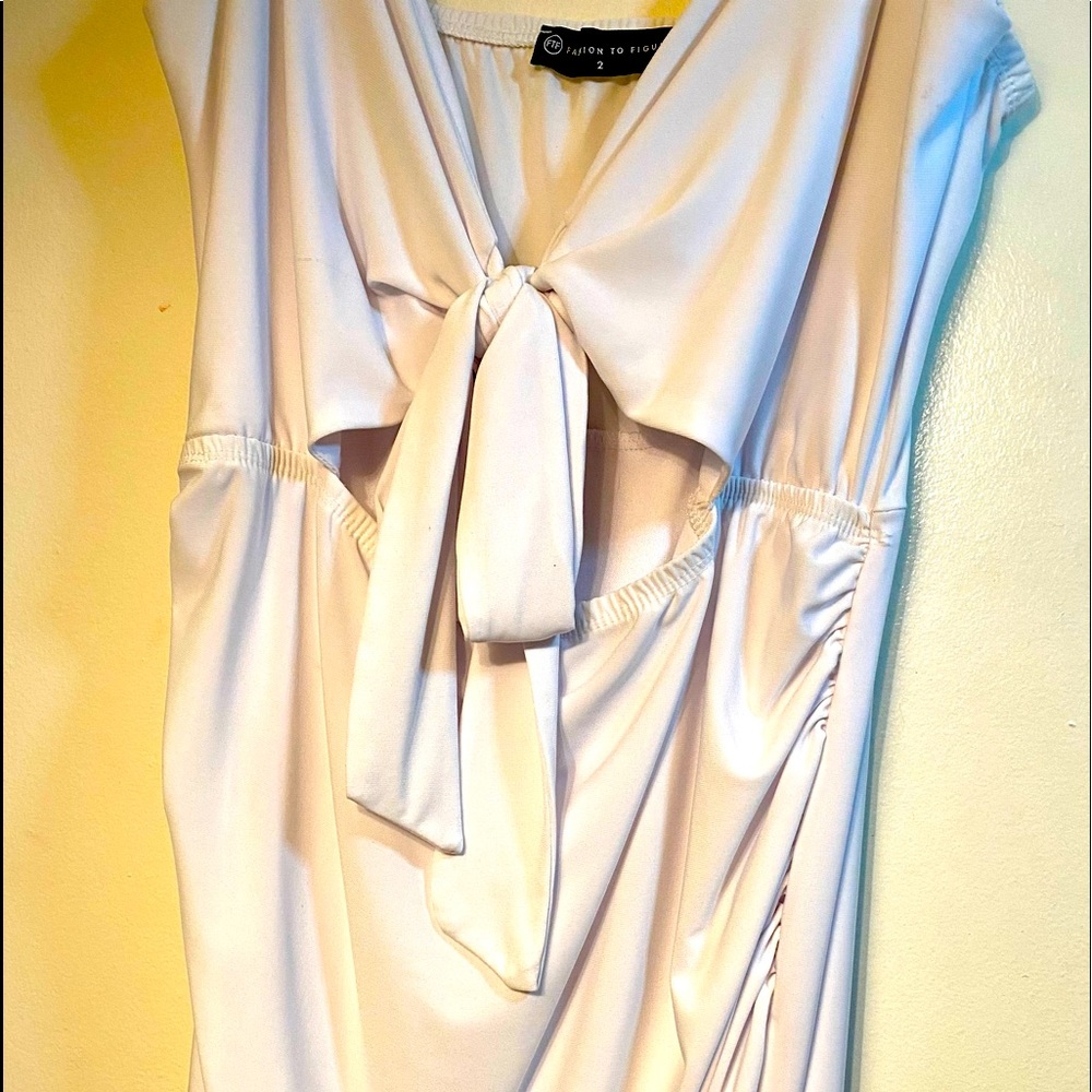 PRICE DROP!! ***NWOT*** Plus size sexy white ruched dress.